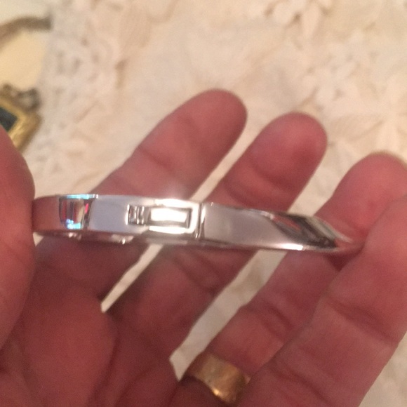 Kate spade ♠️ bracelet ❌SolD ❌ - Picture 7 of 8